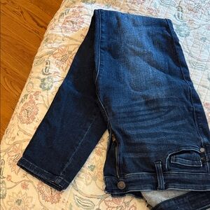 Judy Blue Women’s Deep Indigo Skinny Jeans